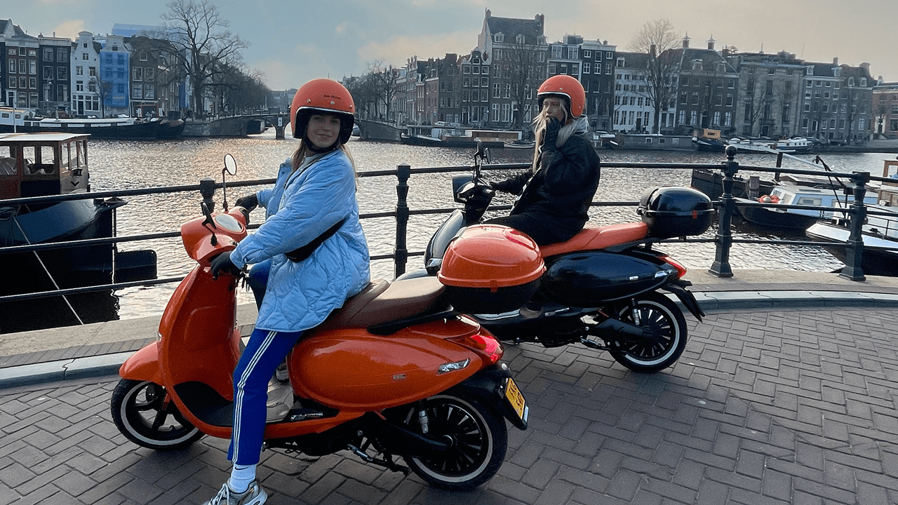 Maxime riding Bob Model-B in Amsterdam.